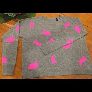 NWOT AQUA CASHMERE FROM BLOOMINGDALES. Dark Grey/Neon Pink Cashmere Bunny. Sz L